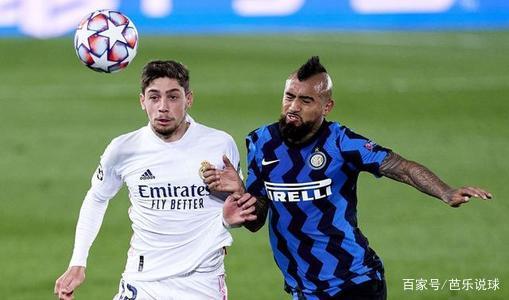 队指挥在训 队指挥在训